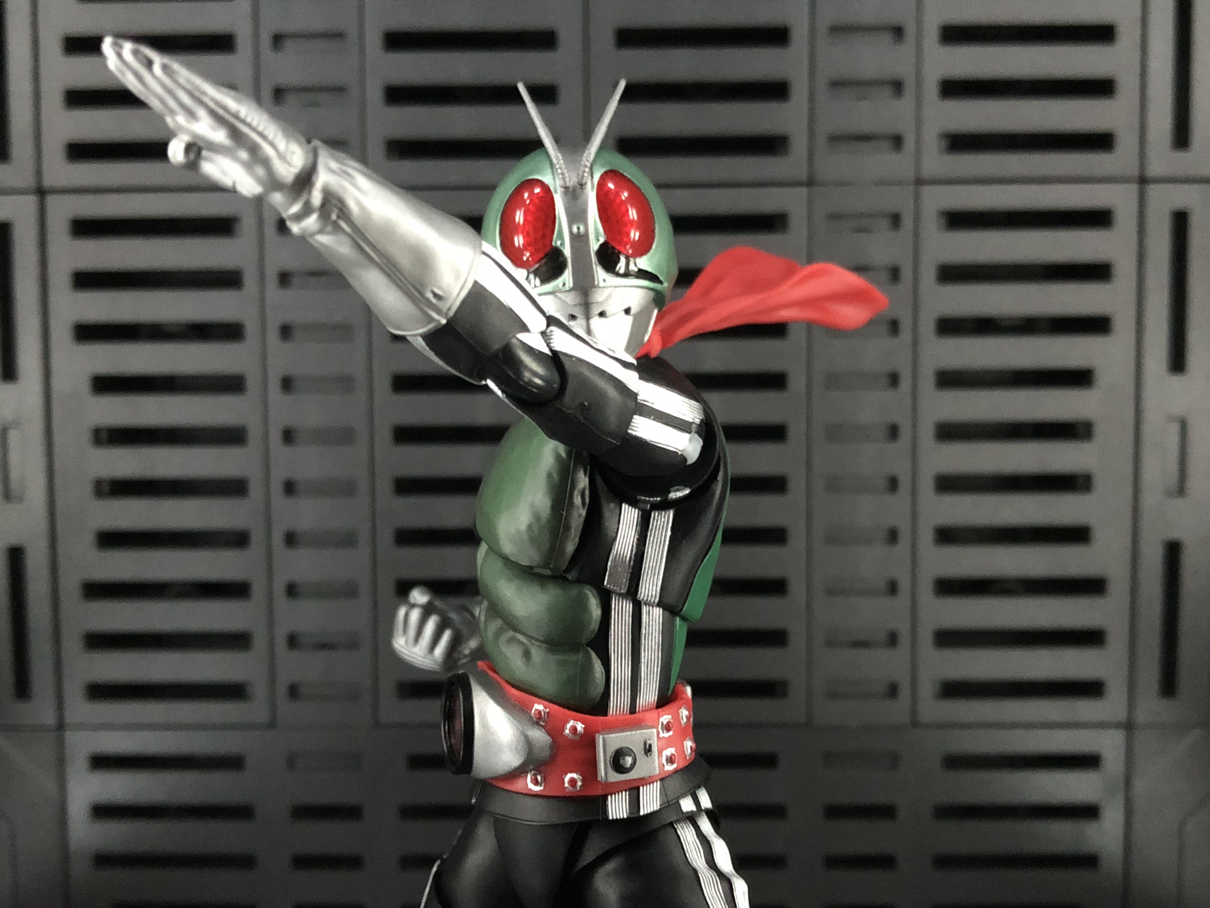S.H.Figuarts（真骨彫製法）仮面ライダー新１号レビュー！ | 机上大使 